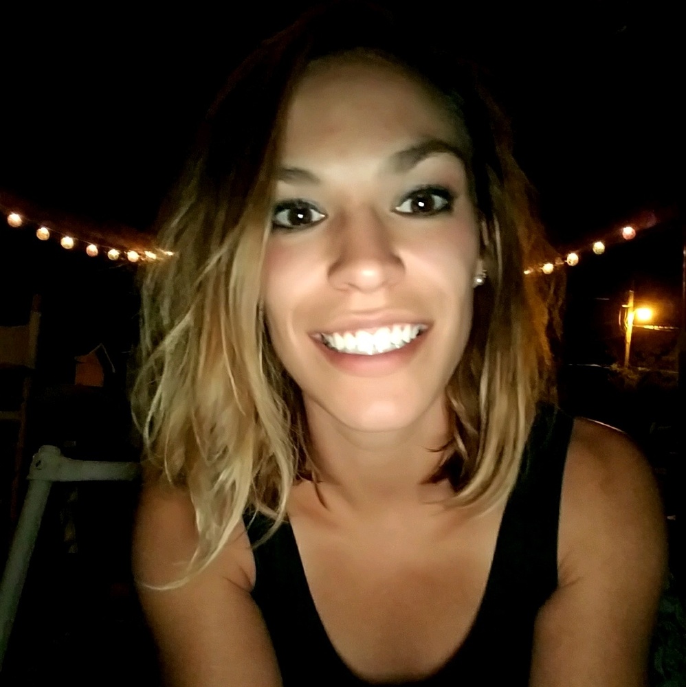 Meet your Posher, Holly